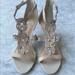 Vince Camuto Elegant Beige Sandals NWOT size 9.5